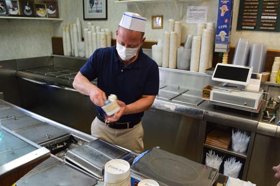 Do Nothing Congress SAC JB 藤原ヒロシ PHOTO RELEASE: “Josh On the Job” — Gottheimer Tours Premio Sausage
