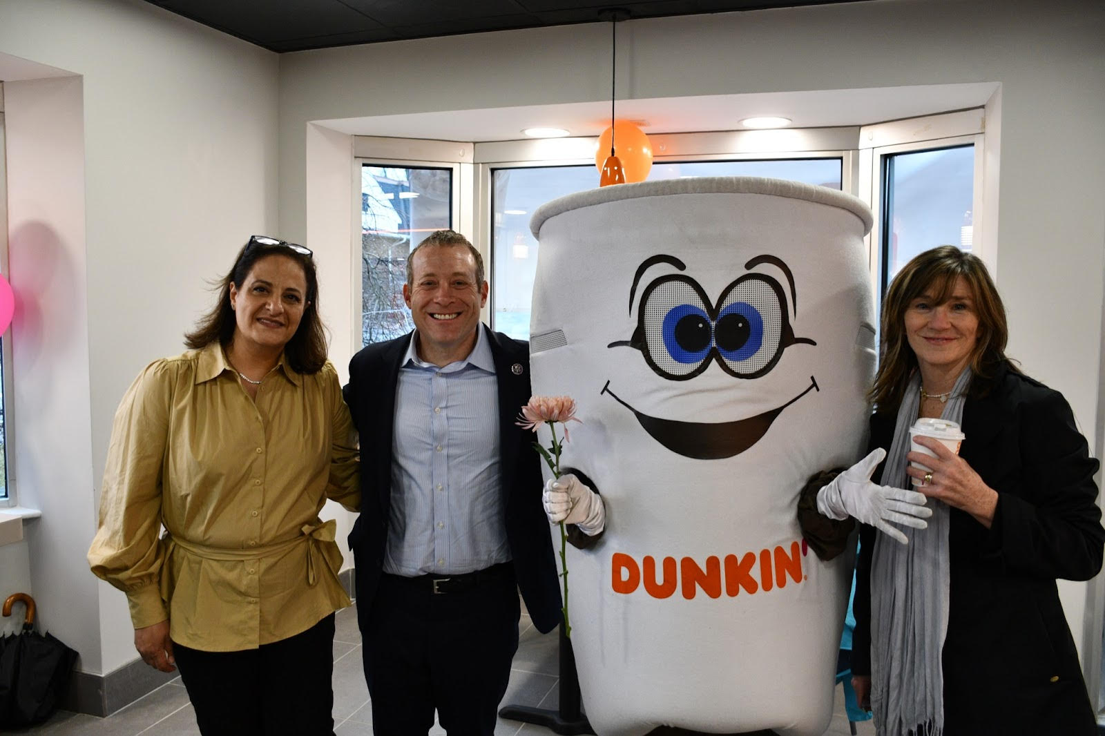PHOTO RELEASE Gottheimer Joins Local Dunkin’ for Grand Reopening Josh Gottheimer
